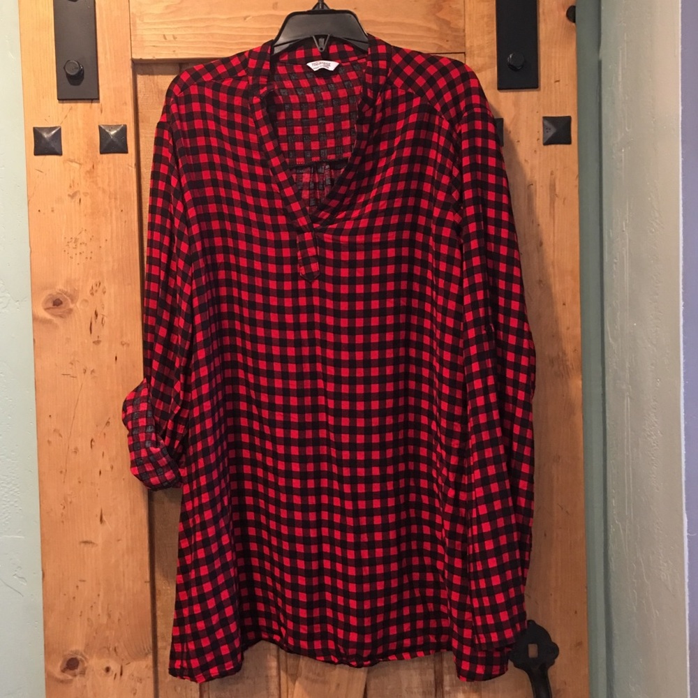 Buffalo Plaid Women’s v-neck pullover top/tunic